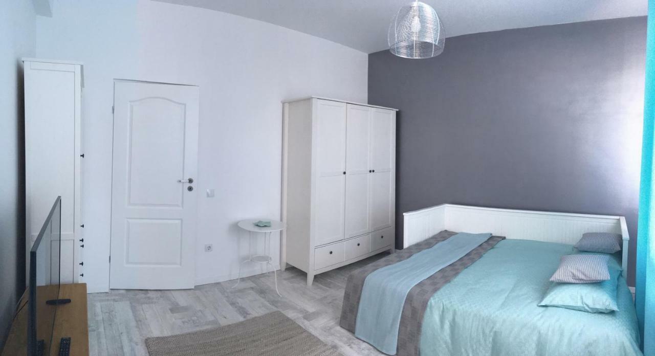 Kiki'S Studio Apartment Sibiu Luaran gambar
